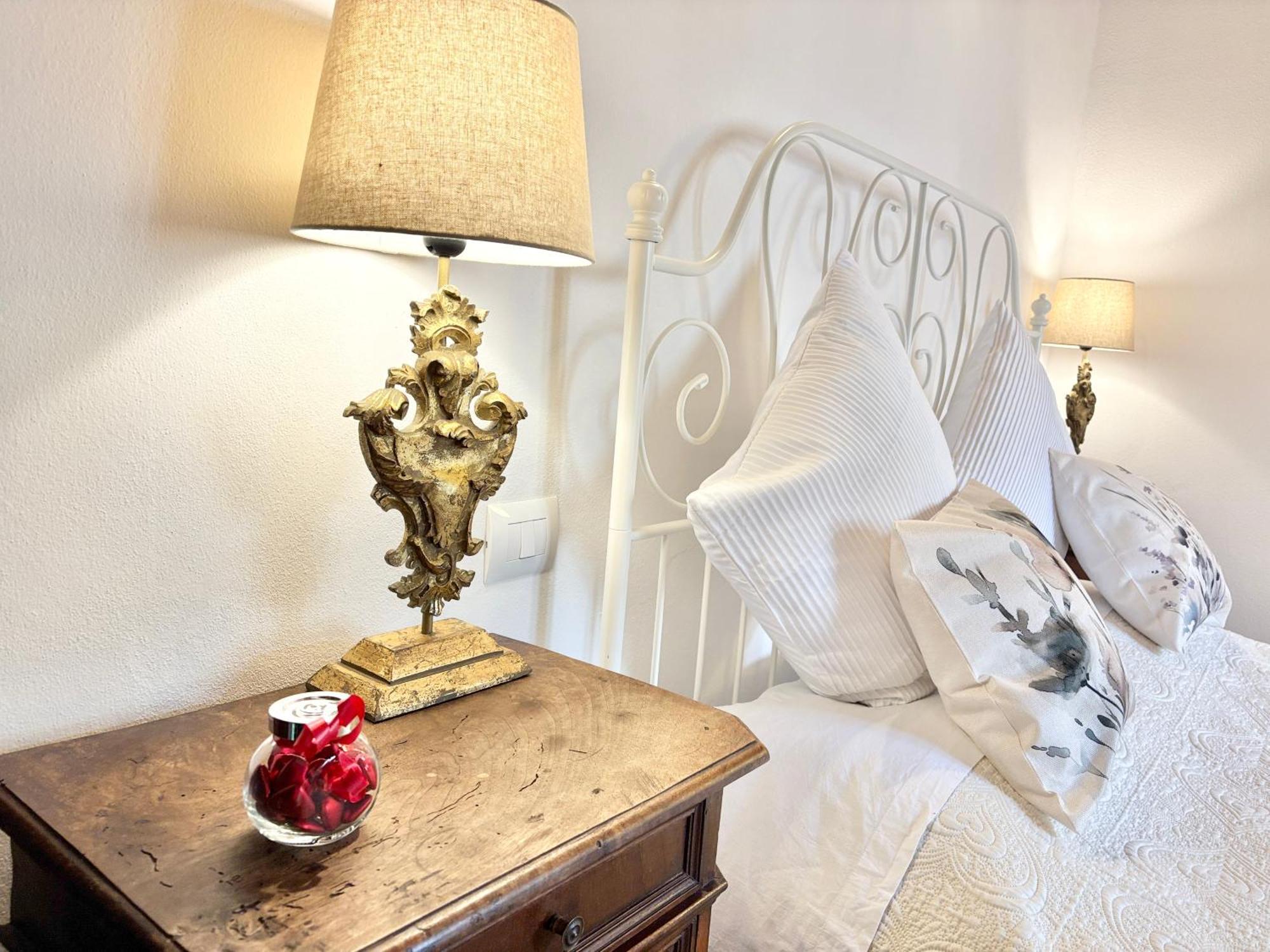 Dalu Florence Apartment Lucilla - Private Car Park 15 Minutes To The City Center Florença Exterior foto